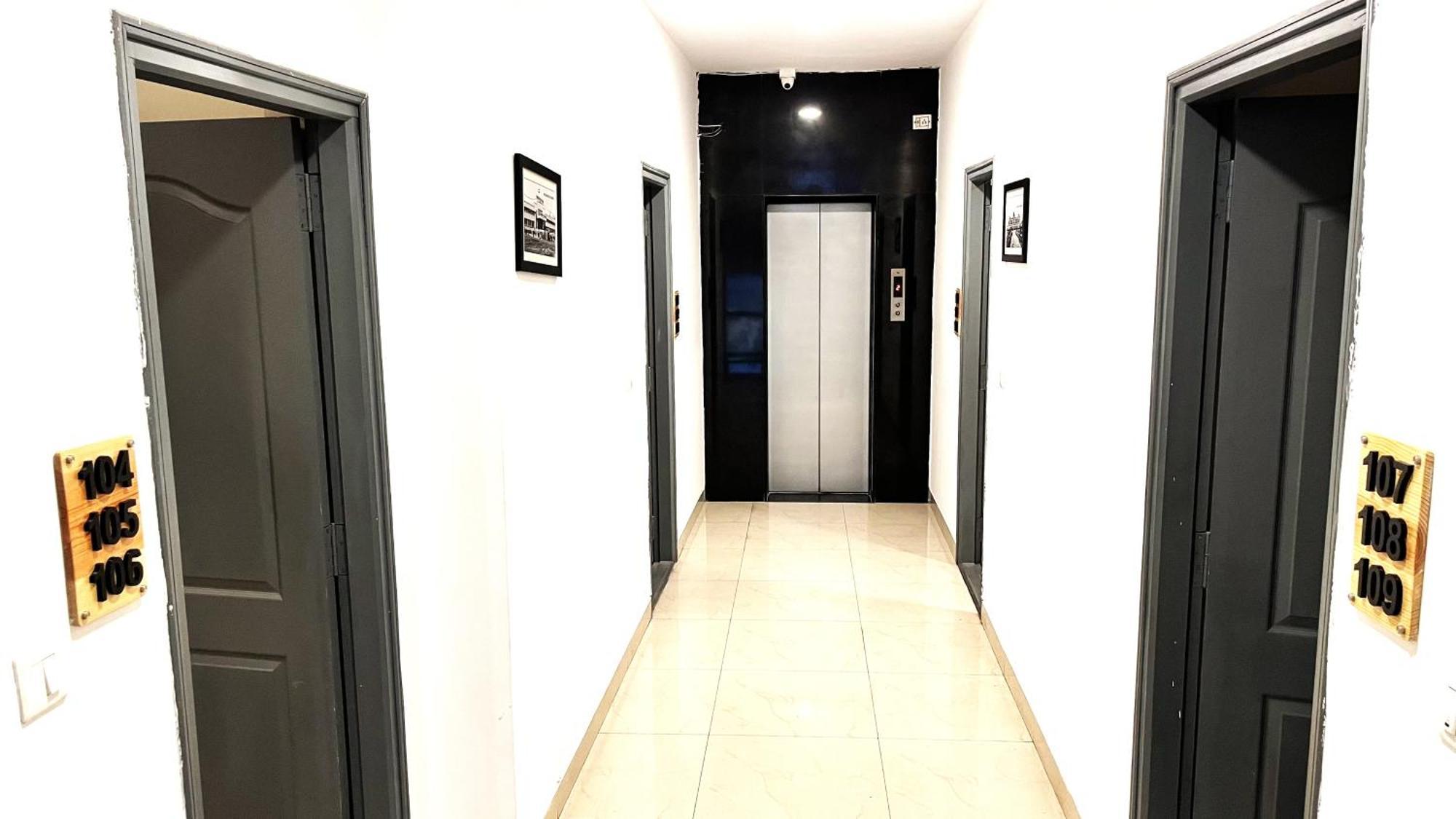 Athasri Hotel Hsr Layout บังกาลอร์ ภายนอก รูปภาพ