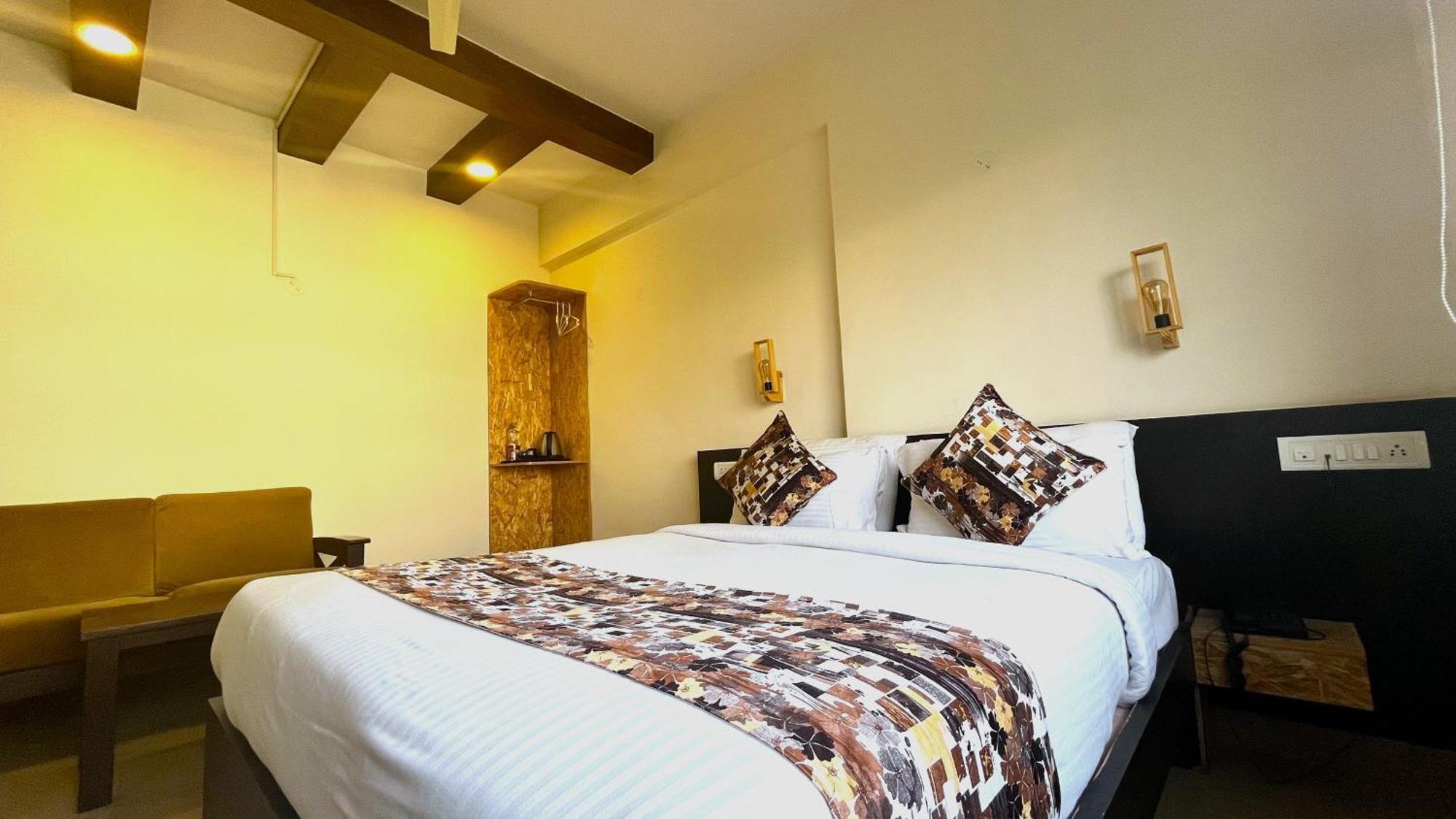 Athasri Hotel Hsr Layout บังกาลอร์ ภายนอก รูปภาพ