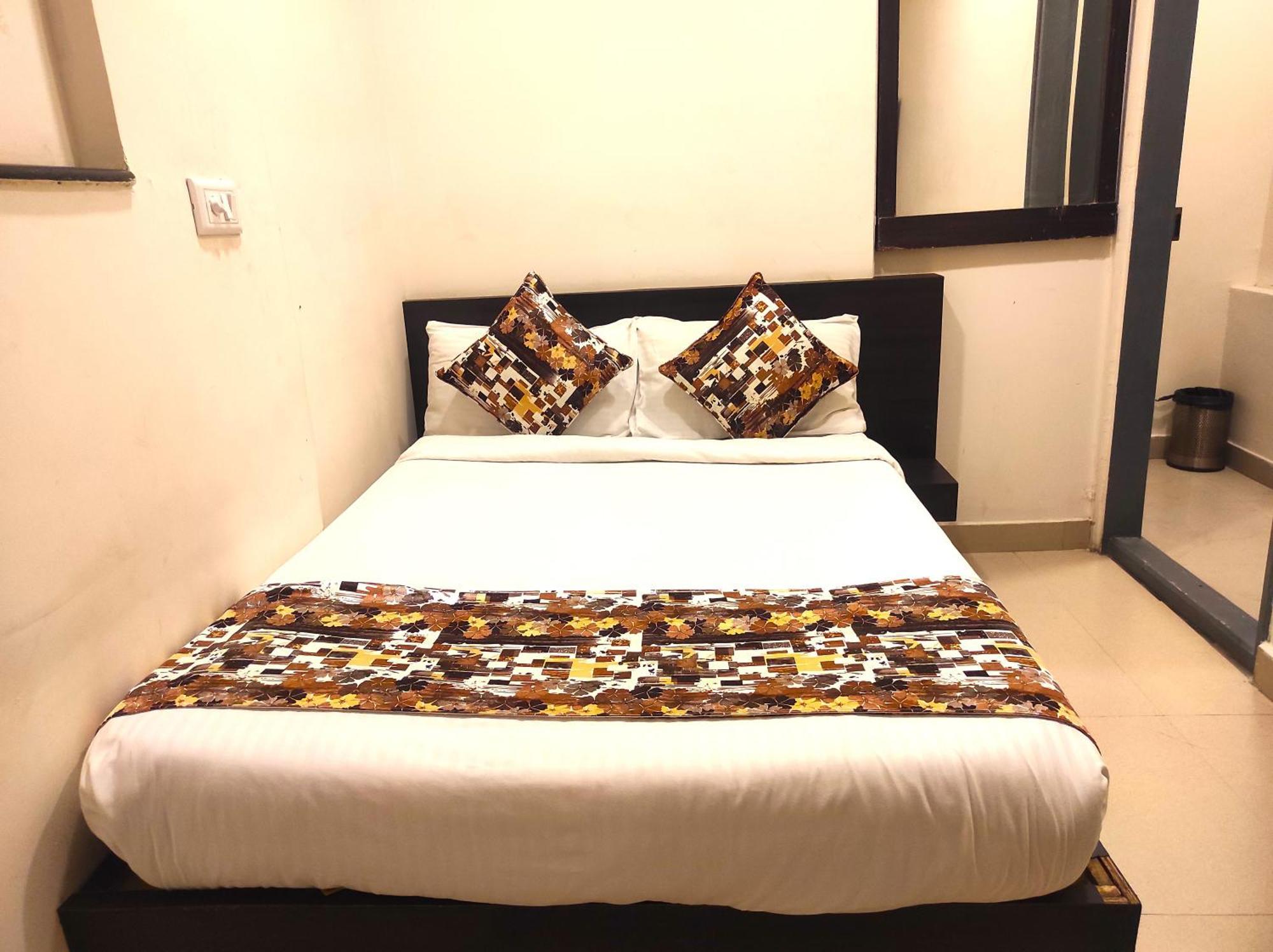 Athasri Hotel Hsr Layout บังกาลอร์ ภายนอก รูปภาพ