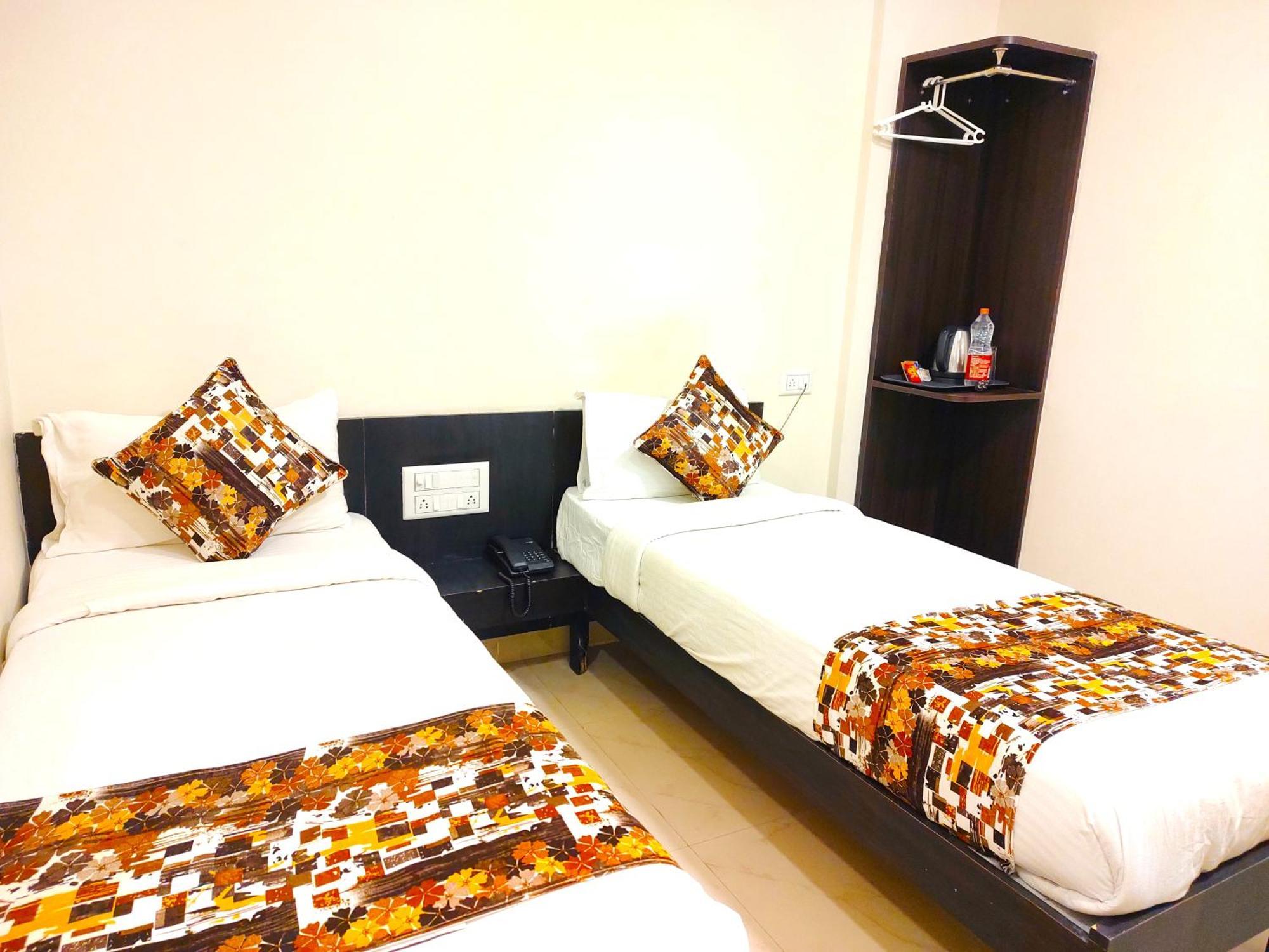 Athasri Hotel Hsr Layout บังกาลอร์ ภายนอก รูปภาพ