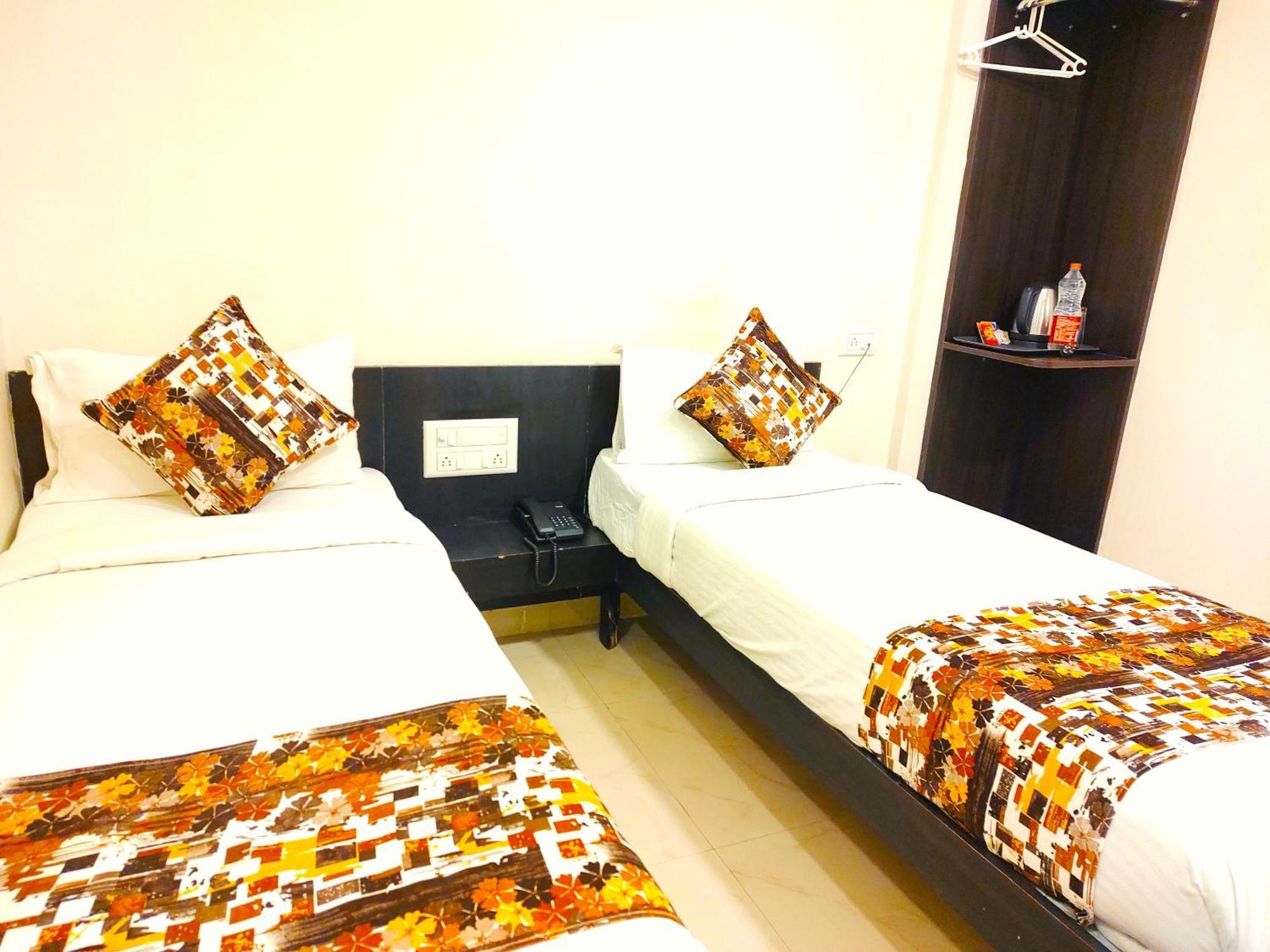 Athasri Hotel Hsr Layout บังกาลอร์ ภายนอก รูปภาพ