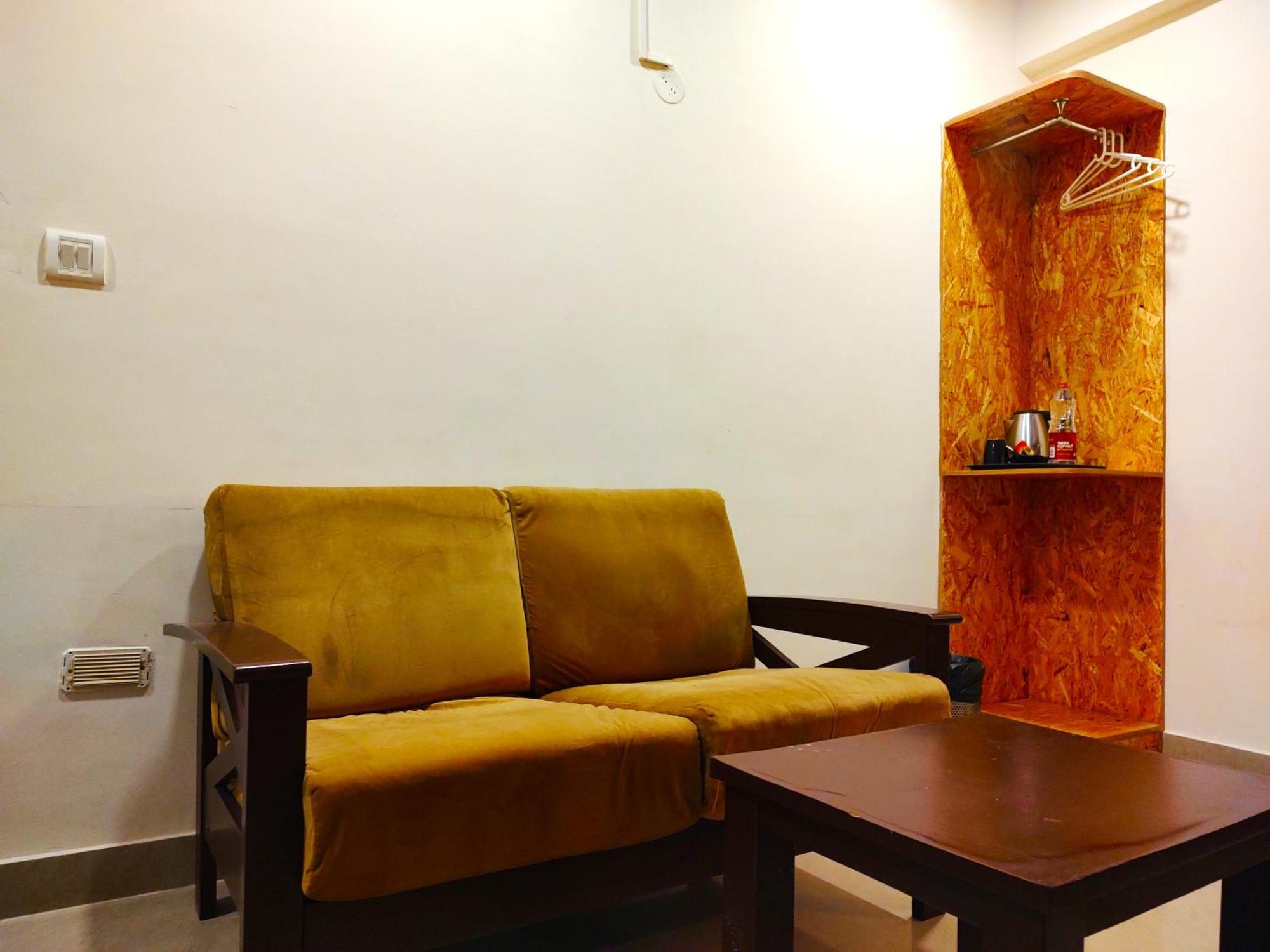 Athasri Hotel Hsr Layout บังกาลอร์ ภายนอก รูปภาพ