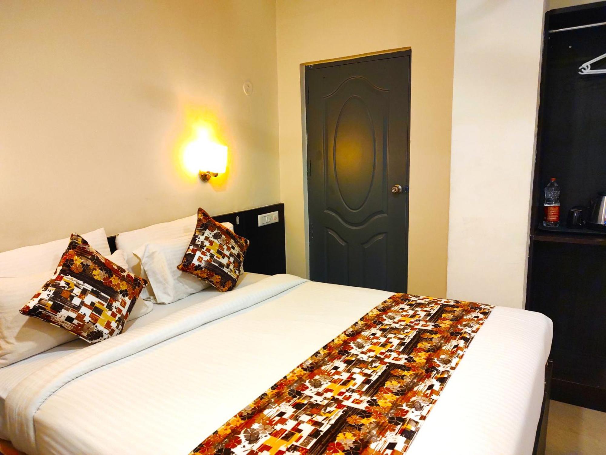 Athasri Hotel Hsr Layout บังกาลอร์ ภายนอก รูปภาพ