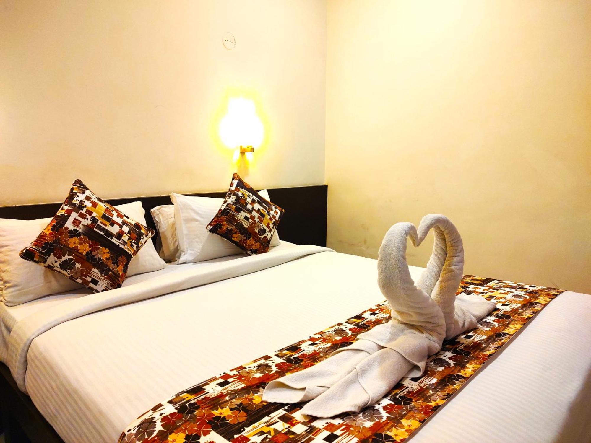 Athasri Hotel Hsr Layout บังกาลอร์ ภายนอก รูปภาพ