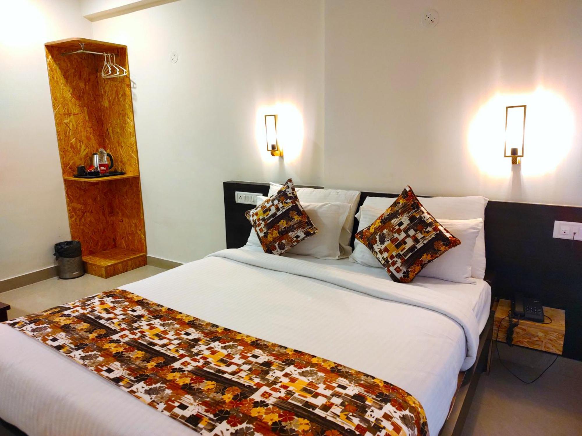 Athasri Hotel Hsr Layout บังกาลอร์ ภายนอก รูปภาพ