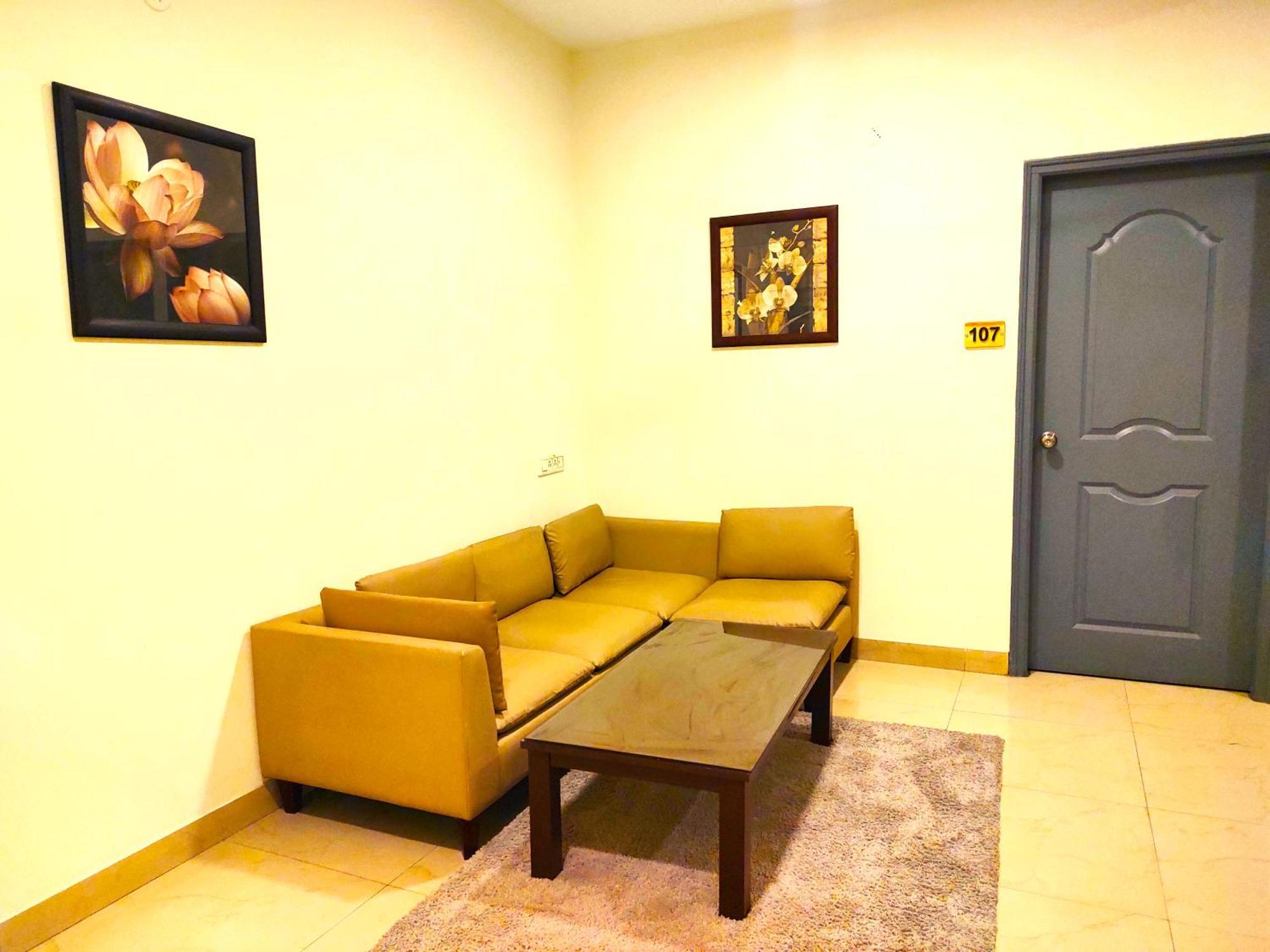 Athasri Hotel Hsr Layout บังกาลอร์ ภายนอก รูปภาพ