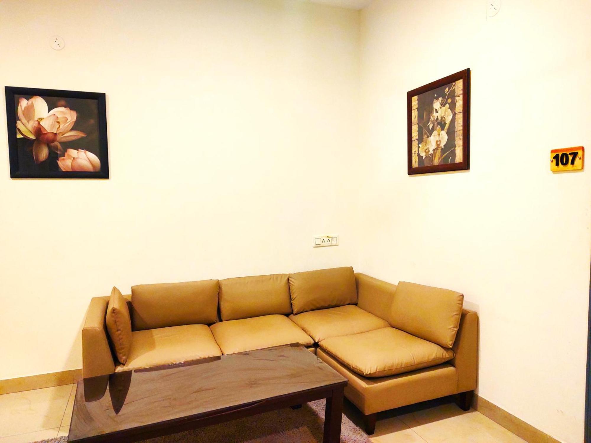 Athasri Hotel Hsr Layout บังกาลอร์ ภายนอก รูปภาพ